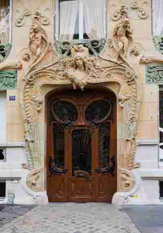 5 of the Best Art Nouveau Buildings in Paris