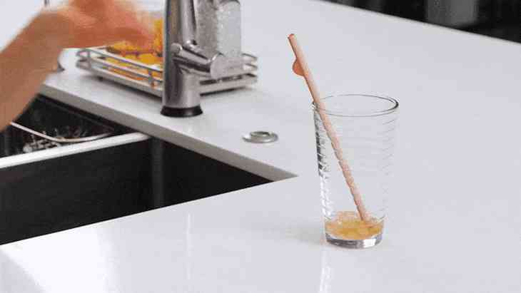This Kickstarter Solves The Most Annoying Thing About Reusable Straws