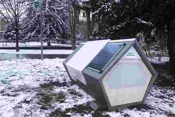 These solar-powered sleeping pods were designed to provide homeless people shelter in winter!