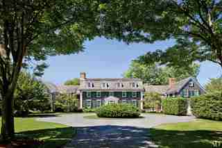 26 Beautiful and Beachy Shingle Style Homes